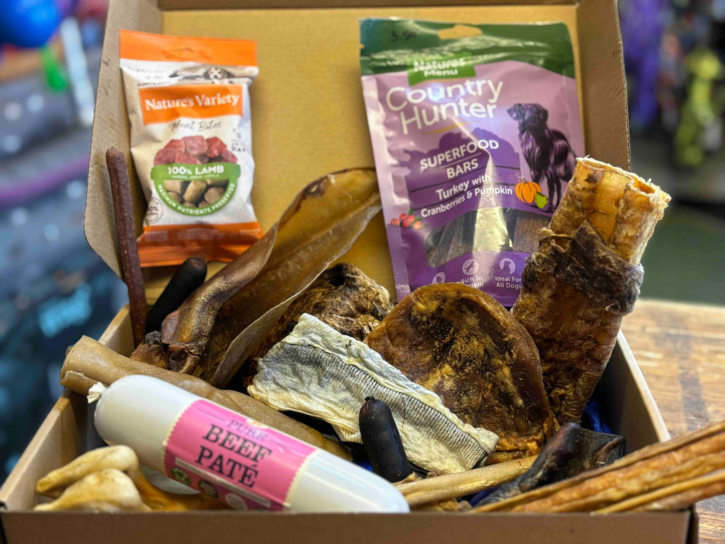 Eat Play Love Enrichment Box